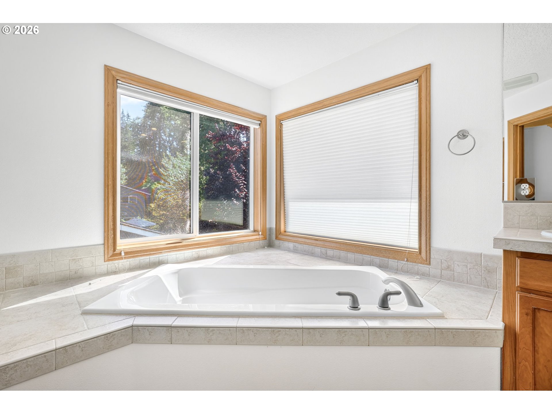 8311 Southwest 43rd Avenue Portland, OR 97219 - Photo 32 of 45 Bathroom
