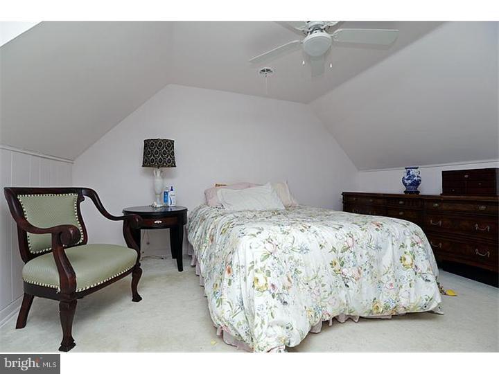 318 Garden Road Oreland, PA 19075 - Photo 15 of 23 Bedroom