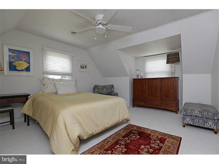 318 Garden Road Oreland, PA 19075 - Photo 17 of 23 Bedroom