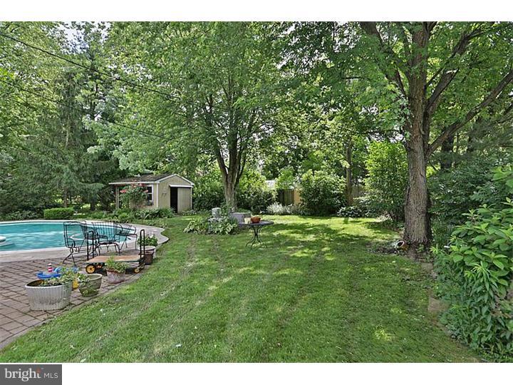 318 Garden Road Oreland, PA 19075 - Photo 21 of 23 Back Yard