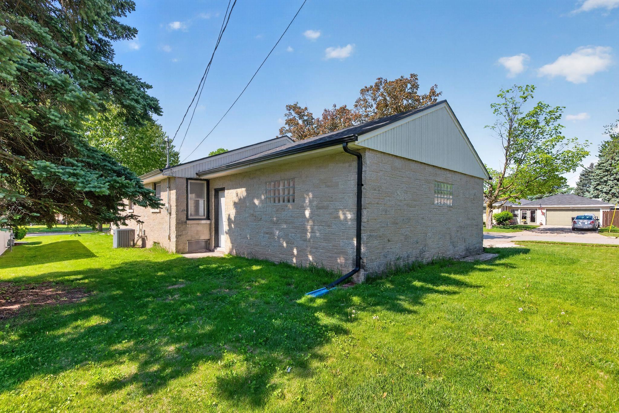 2206 North McDonald Street Appleton, WI 54911 - Photo 41 of 51