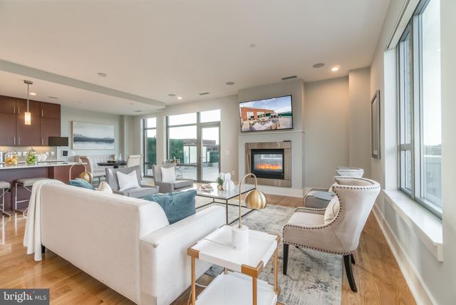 $3,100,000 | 601 North Fairfax Street, Unit 513, Alexandria, VA 22314