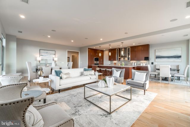 $3,100,000 | 601 North Fairfax Street, Unit 513, Alexandria, VA 22314