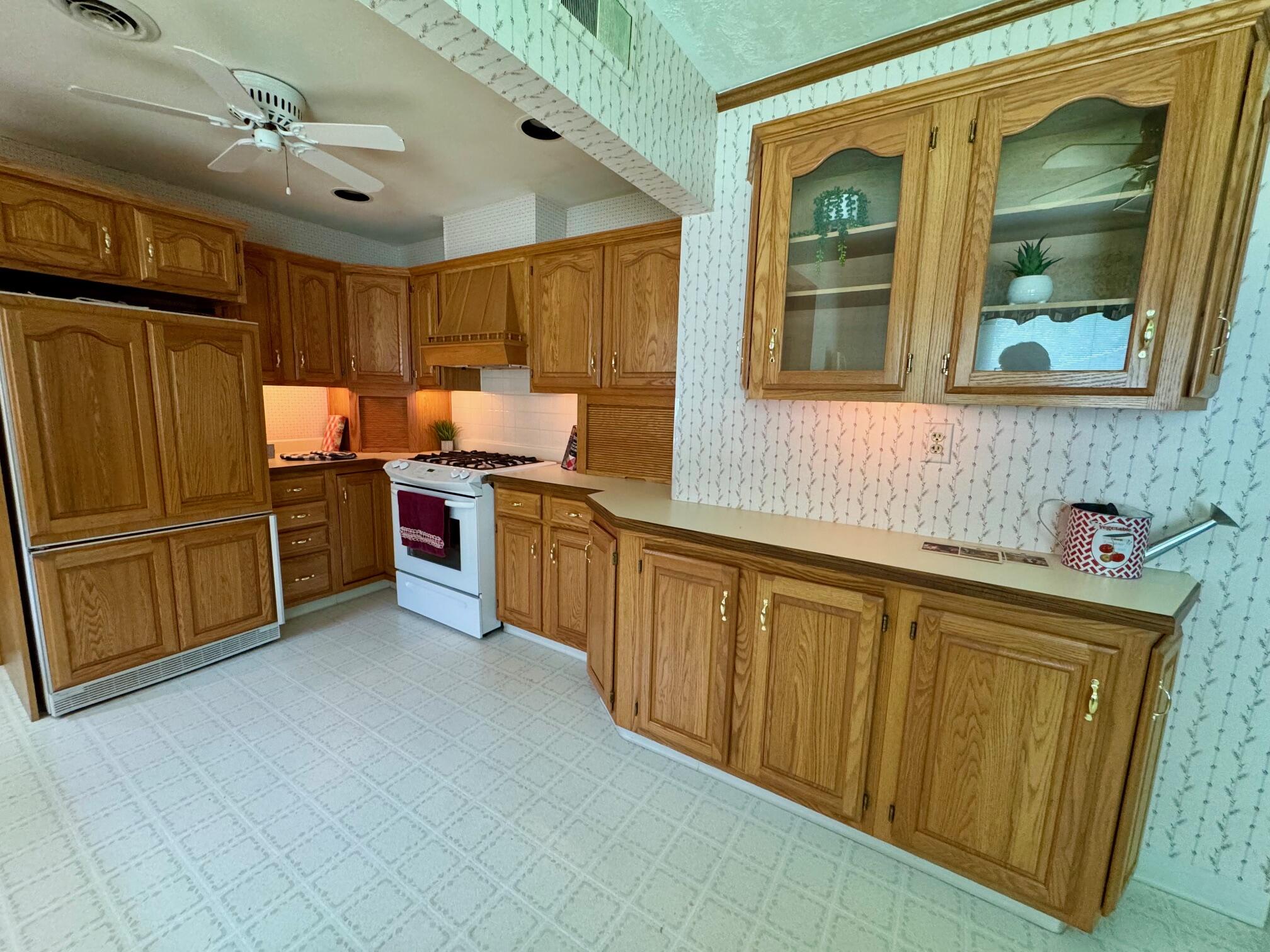 3412 Hedgely Road Springfield, OH 45506 - Photo 9 of 35