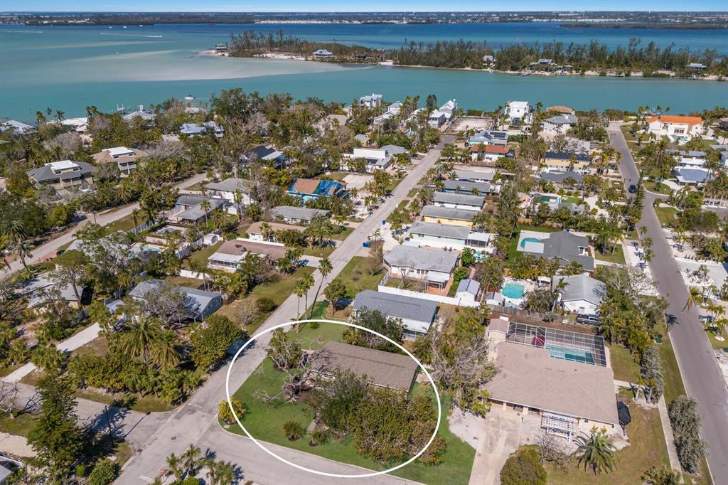 640 Fox Street Longboat Key, FL 34228 - Photo 25 of 55 Gallery Image 25