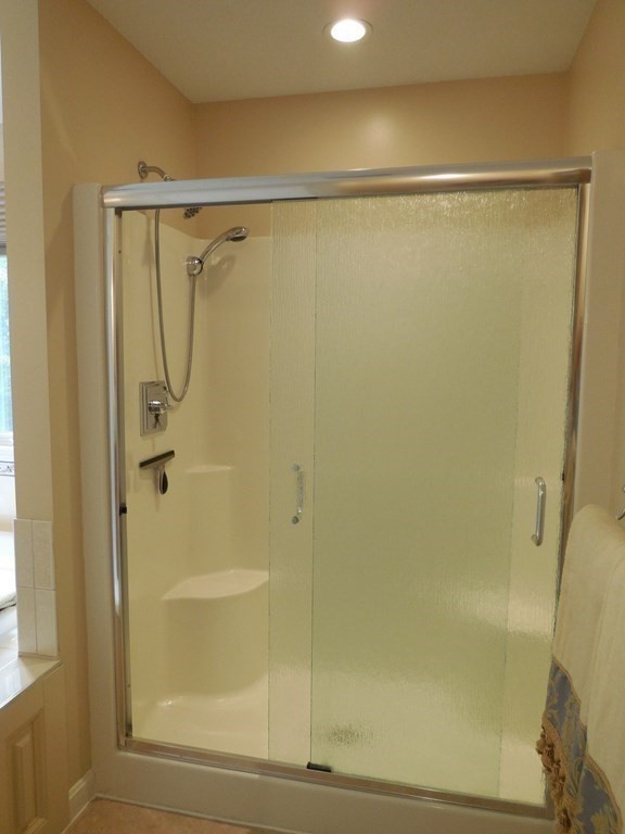 85 Mountain Road Holyoke, MA 01040 - Photo 14 of 28