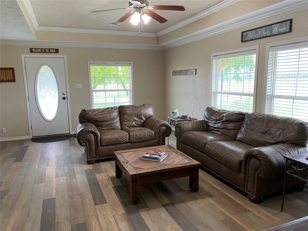 906 C R 235 Old Glory, TX 79540 - Photo 23 of 40 a living room with furniture and a large window