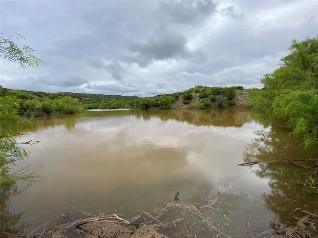 $5,497,800 | 906 C R 235, Old Glory, TX 79540