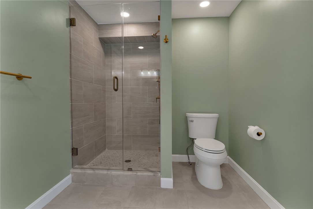 81 Bristol Ferry Road Portsmouth, RI 02871 - Photo 35 of 49