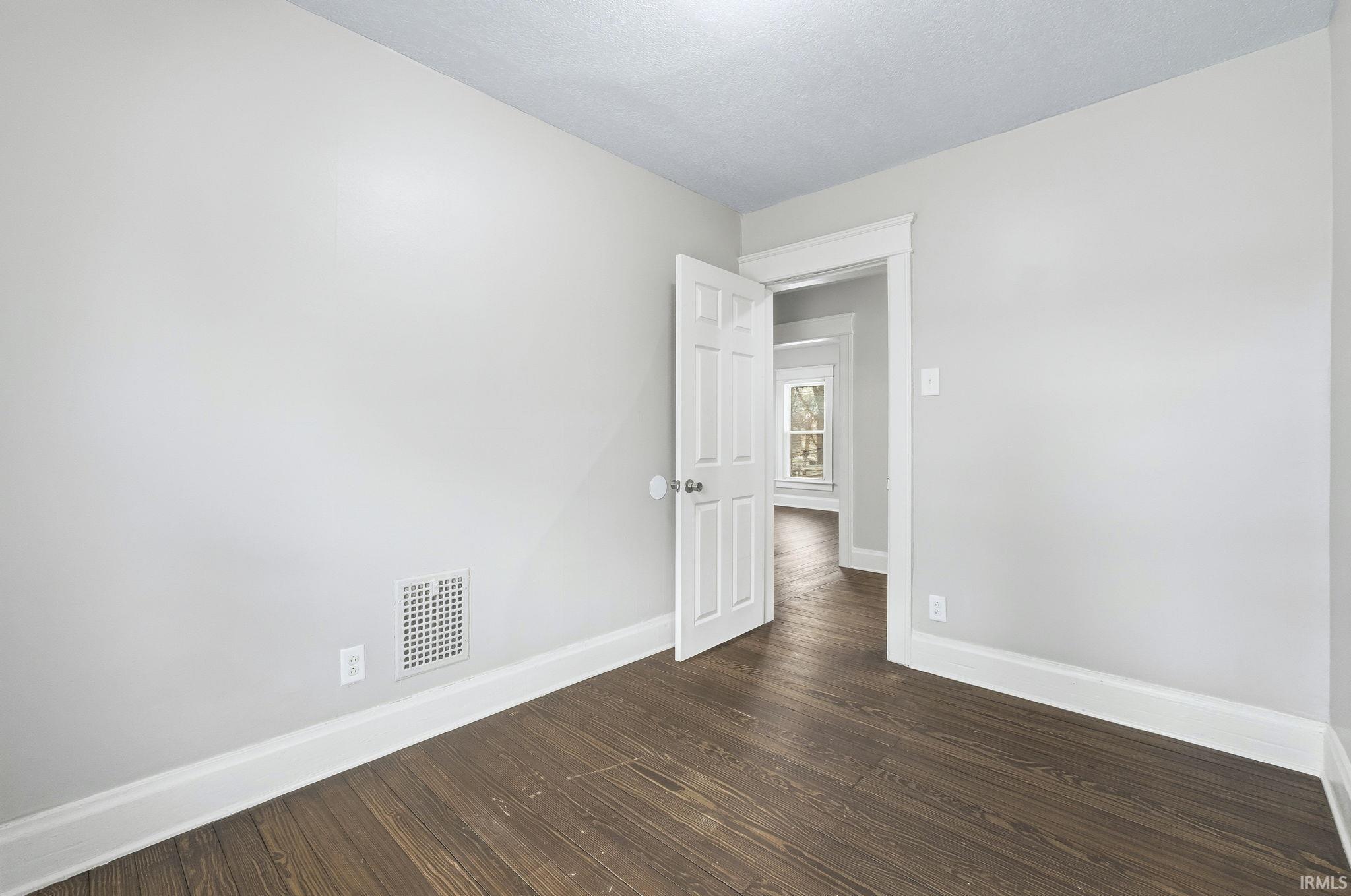 344 West Dewald Street Fort Wayne, IN 46802 - Photo 23 of 28