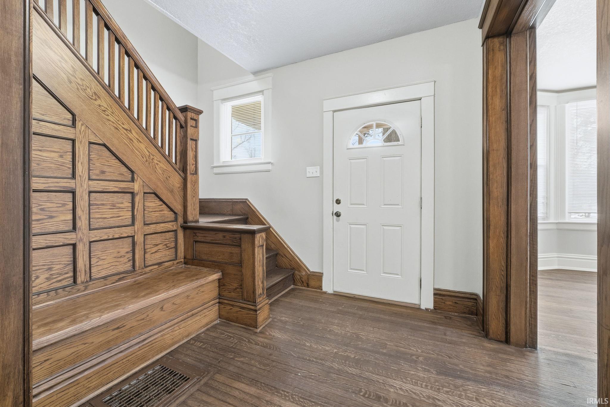 344 West Dewald Street Fort Wayne, IN 46802 - Photo 5 of 28
