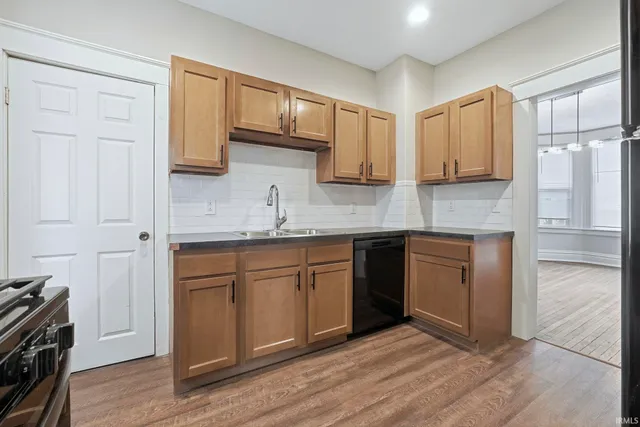 $160,000 | 344 West Dewald Street, Fort Wayne, IN 46802