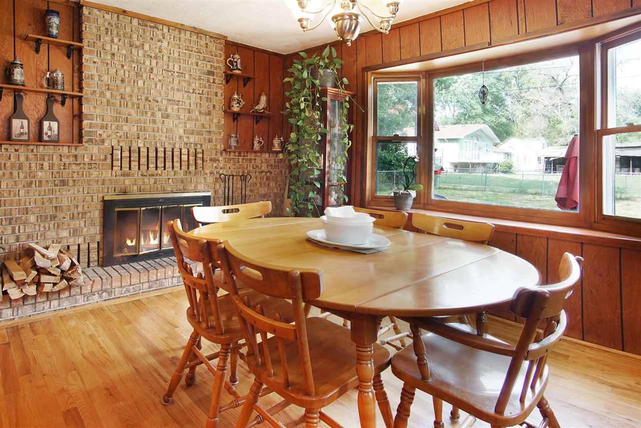406 South Apple Road Osceola, IN 46561 - Photo 9 of 22 Gallery Image 9