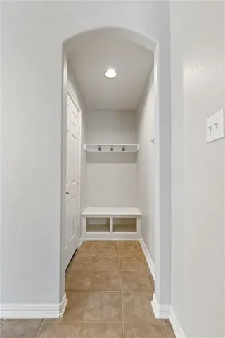 a view of an empty walk in closet