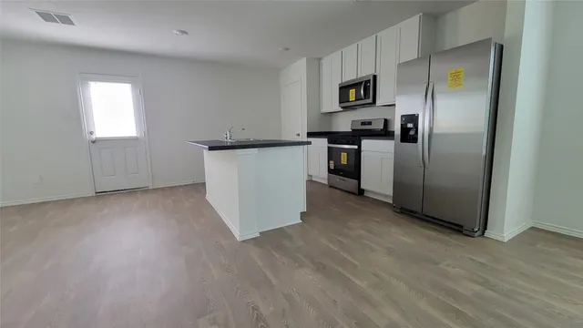 $2,295 | 156 Bull Lake Circle, Buda, TX 78610