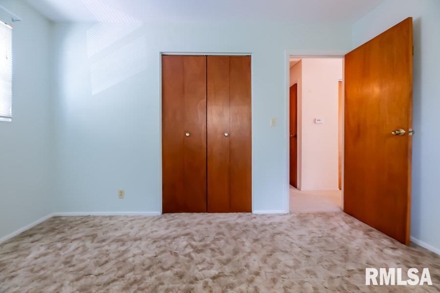 302 Lynnhaven Drive Washington, IL 61571 - Photo 15 of 39 Gallery Image 15