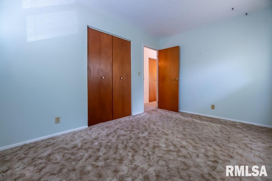 302 Lynnhaven Drive Washington, IL 61571 - Photo 16 of 39 Gallery Image 16