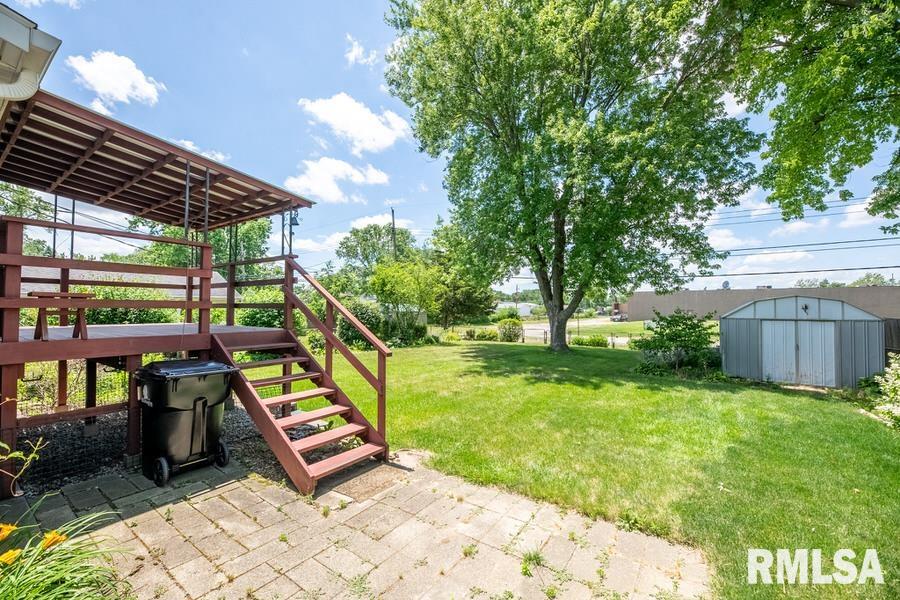 302 Lynnhaven Drive Washington, IL 61571 - Photo 34 of 39 Gallery Image 34