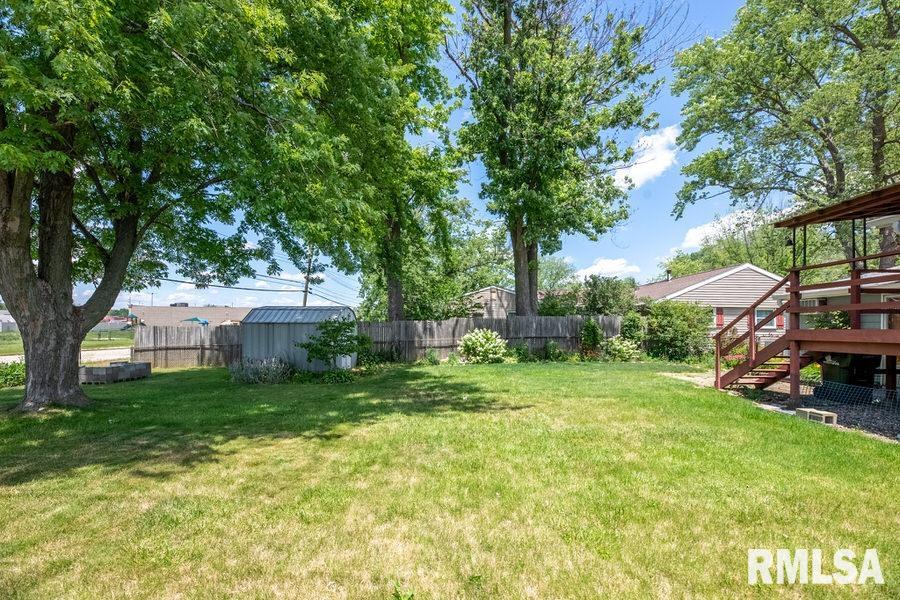 302 Lynnhaven Drive Washington, IL 61571 - Photo 35 of 39 Gallery Image 35