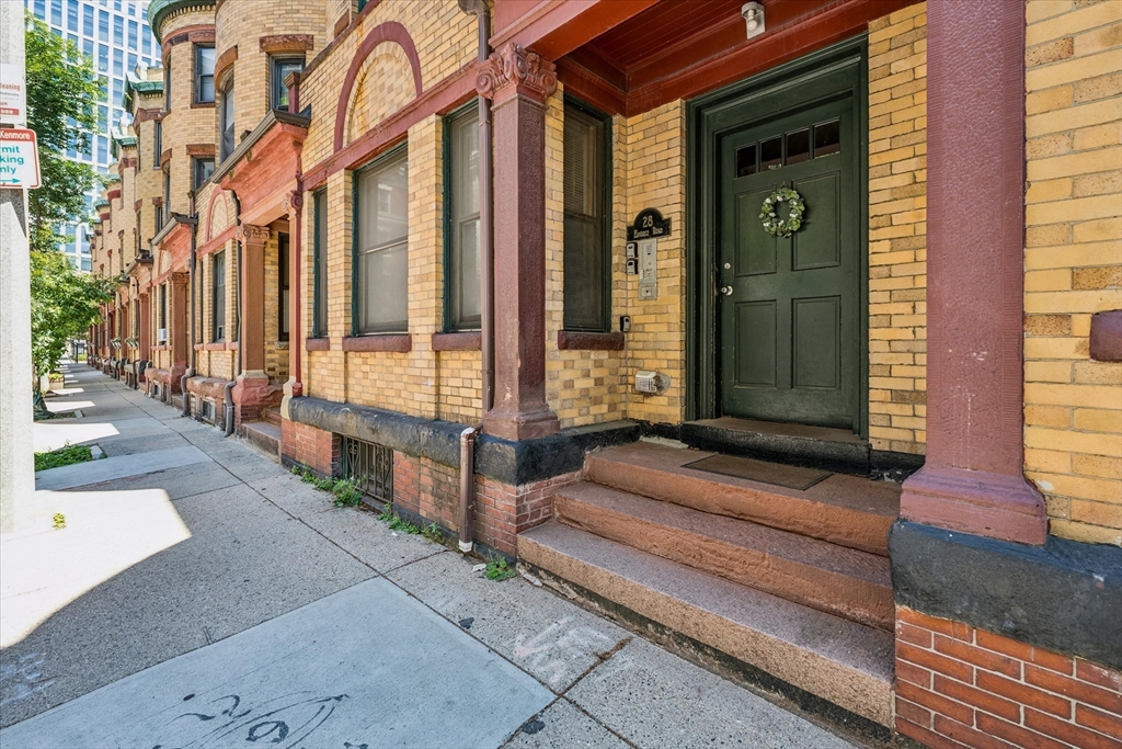 28 Edgerly Road, Unit 2 Boston, MA 02115 - Photo 3 of 21
