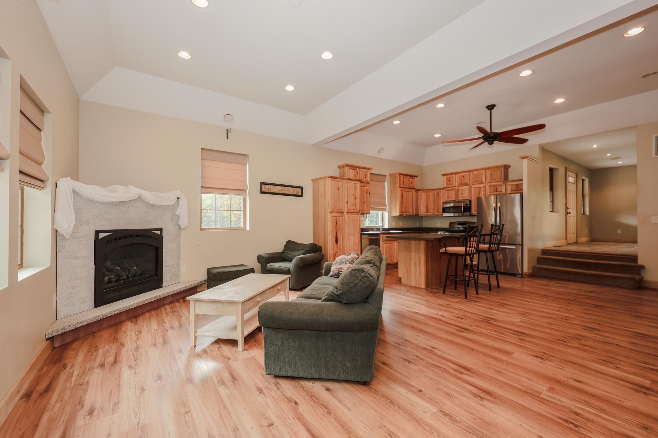 338 Critchett Road Candia, NH 03034 - Photo 6 of 44