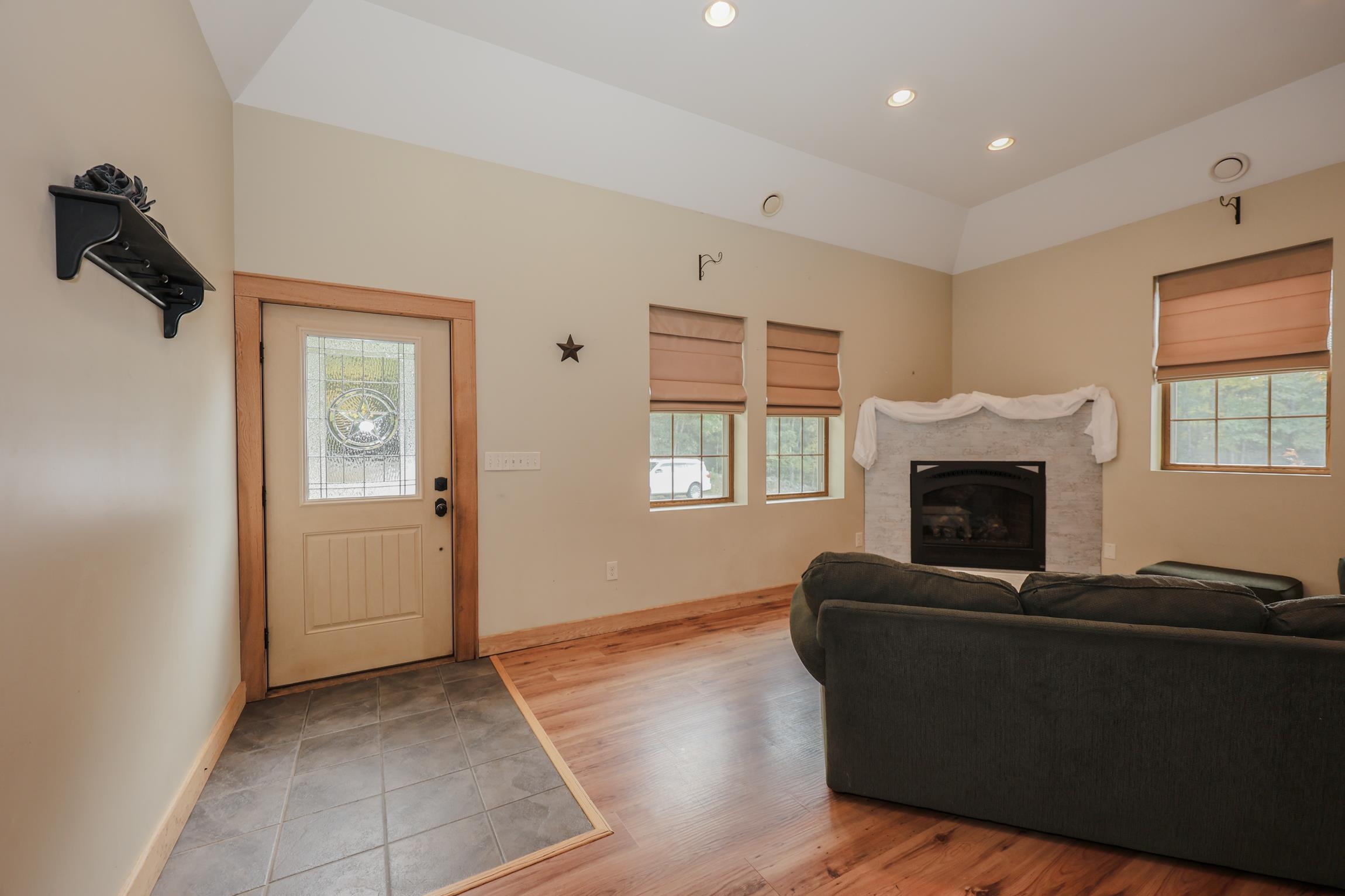 338 Critchett Road Candia, NH 03034 - Photo 10 of 44