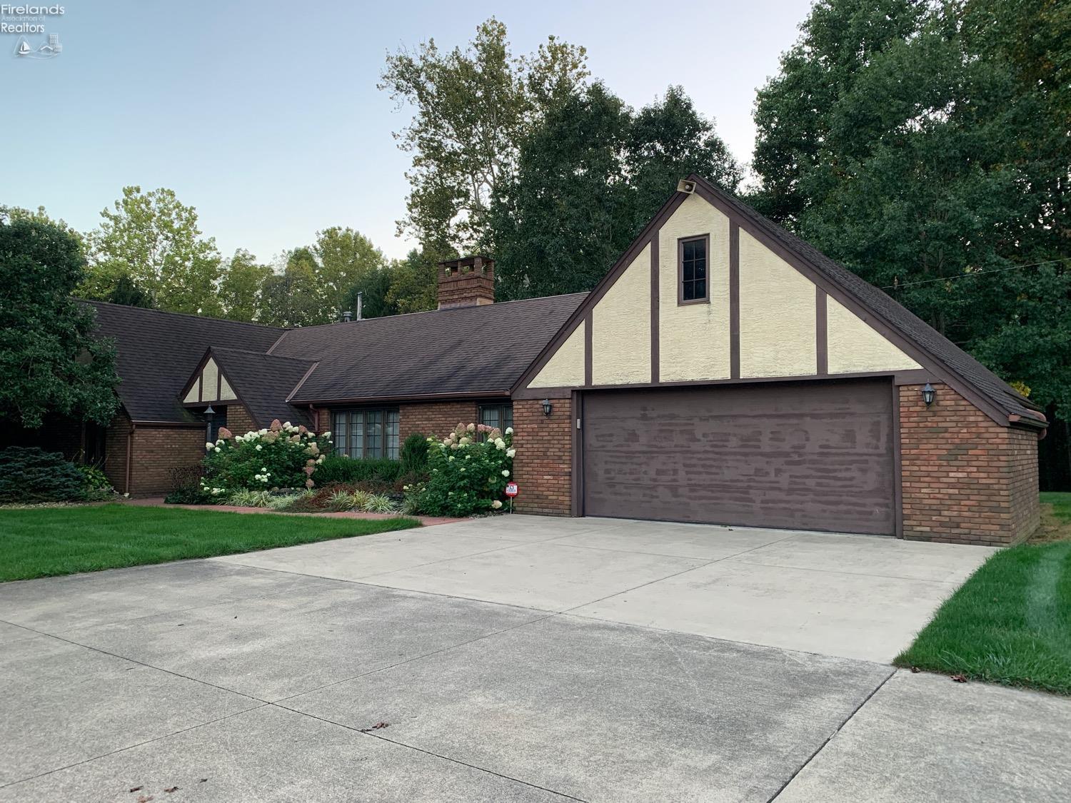 655 Ridge Road North Norwalk, OH 44857 - Photo 4 of 92 Gallery Image 4