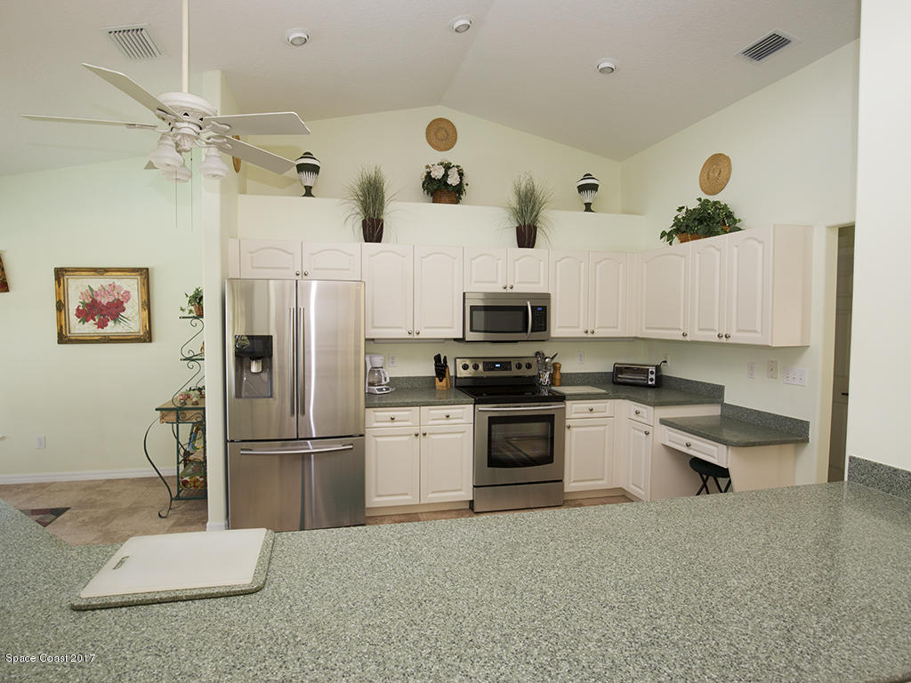 12429 Roseland Road Sebastian, FL 32958 - Photo 30 of 31 roseland-kitchen