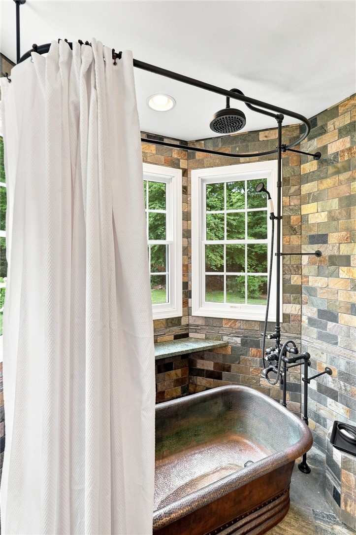229 Hunting House Road Glocester, RI 02857 - Photo 29 of 49 Gallery Image 29