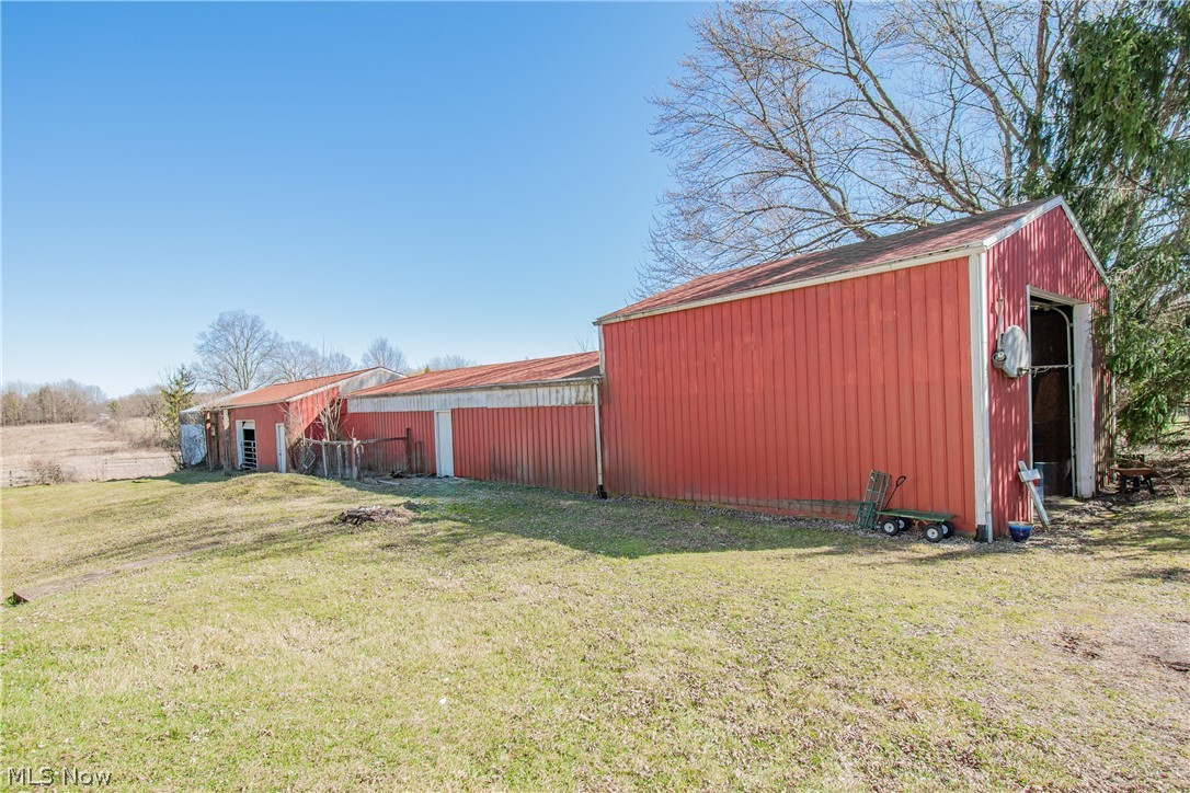 3686 Jones Road Diamond, OH 44412 - Photo 16 of 42