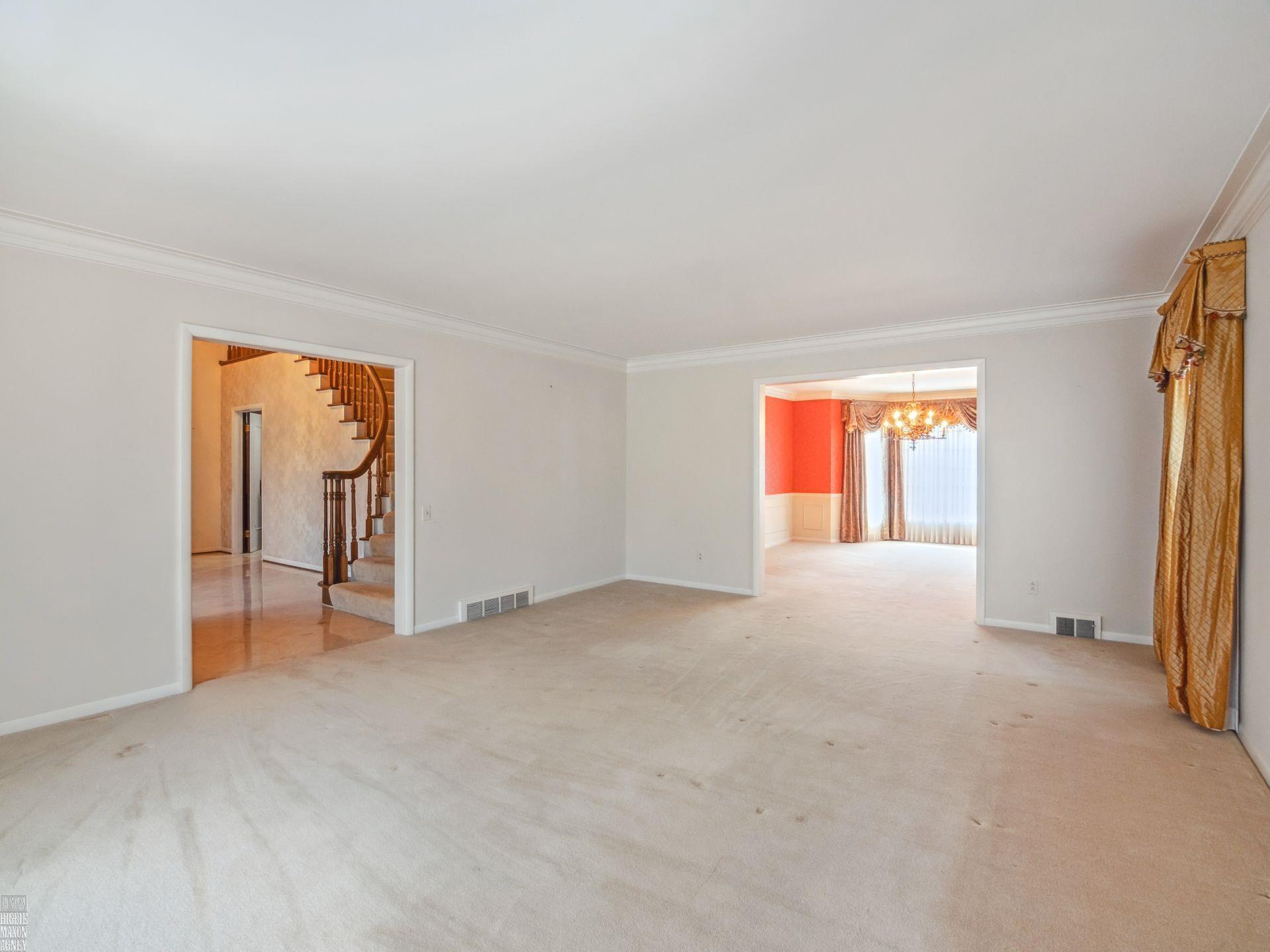 573 Shelden Road Grosse Pointe Shores, MI 48236 - Photo 10 of 40