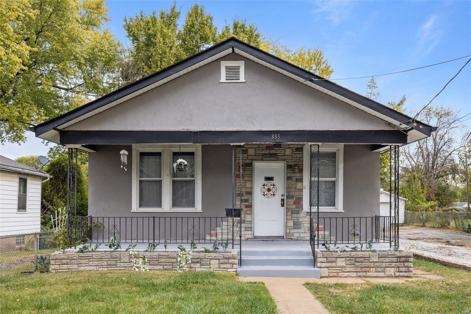 355 Rauhut Avenue St. Louis, MO 63125 - Photo 1 of 38 Gallery Image 1