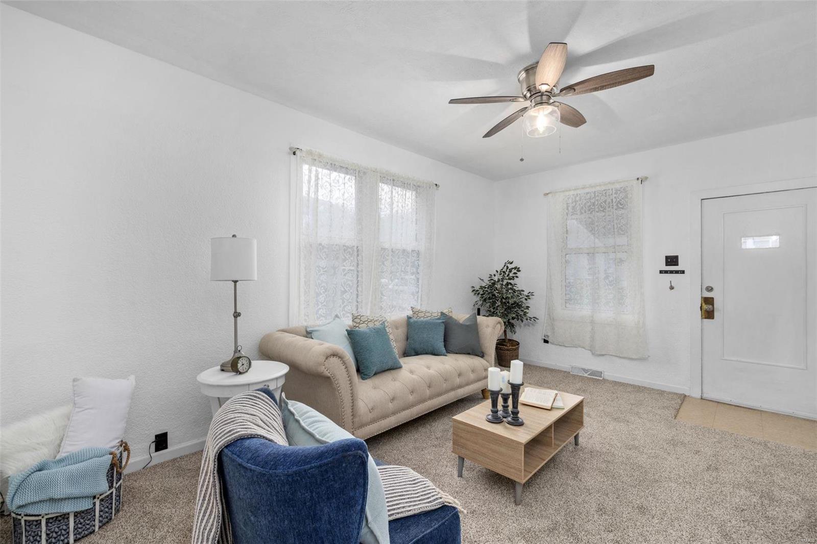355 Rauhut Avenue St. Louis, MO 63125 - Photo 3 of 38 Gallery Image 3