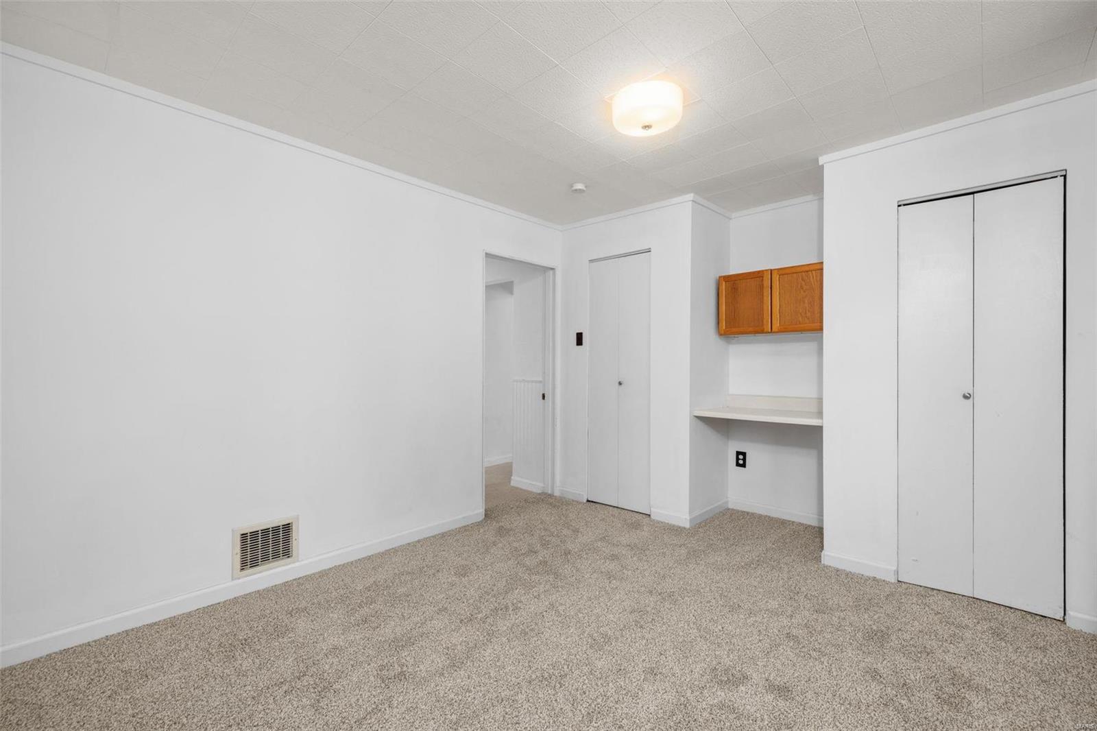 355 Rauhut Avenue St. Louis, MO 63125 - Photo 8 of 38 Gallery Image 8