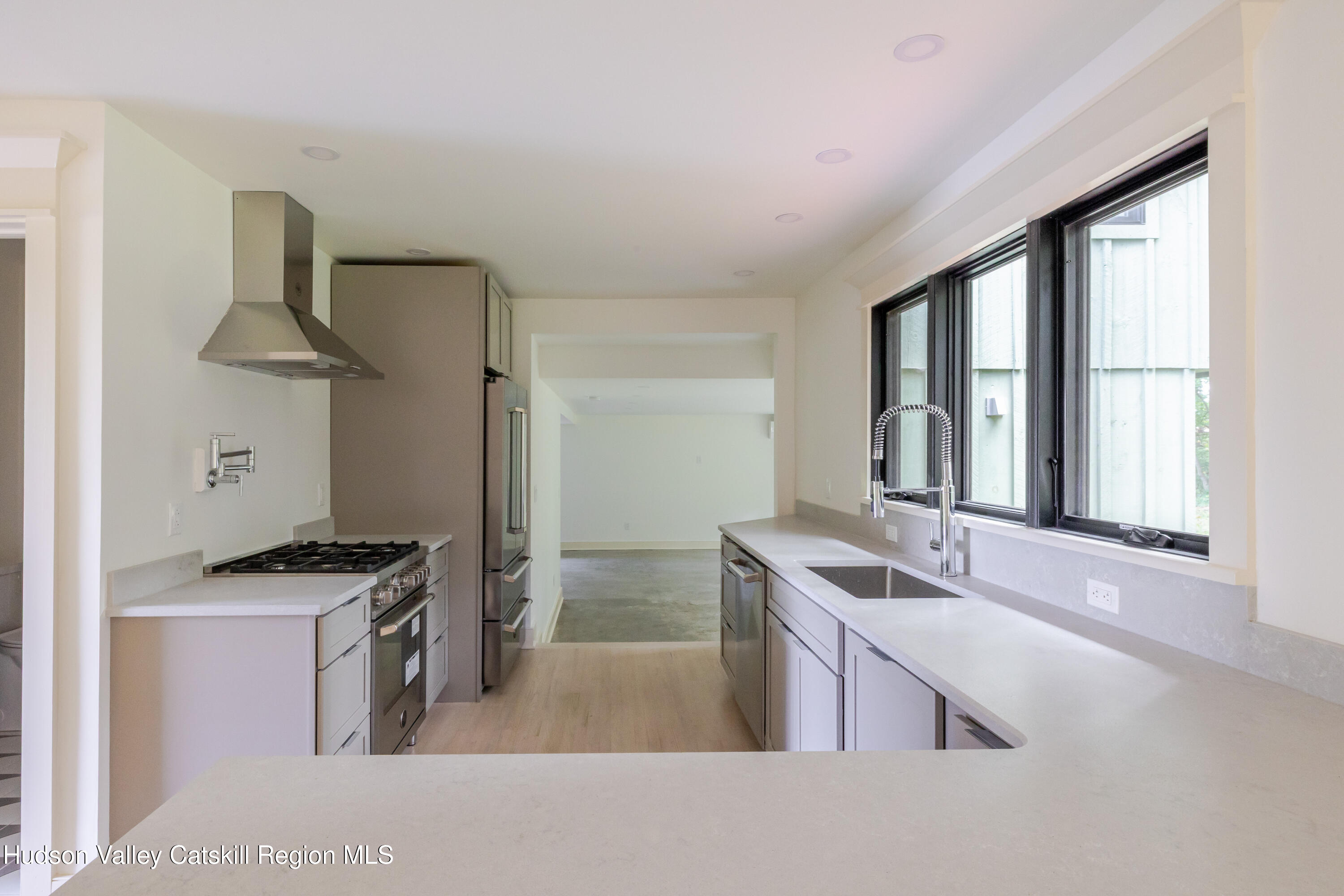 84 Rockefeller Lane Red Hook, NY 12571 - Photo 15 of 72 84 Rockefeller Lane x This Old Hudson-15