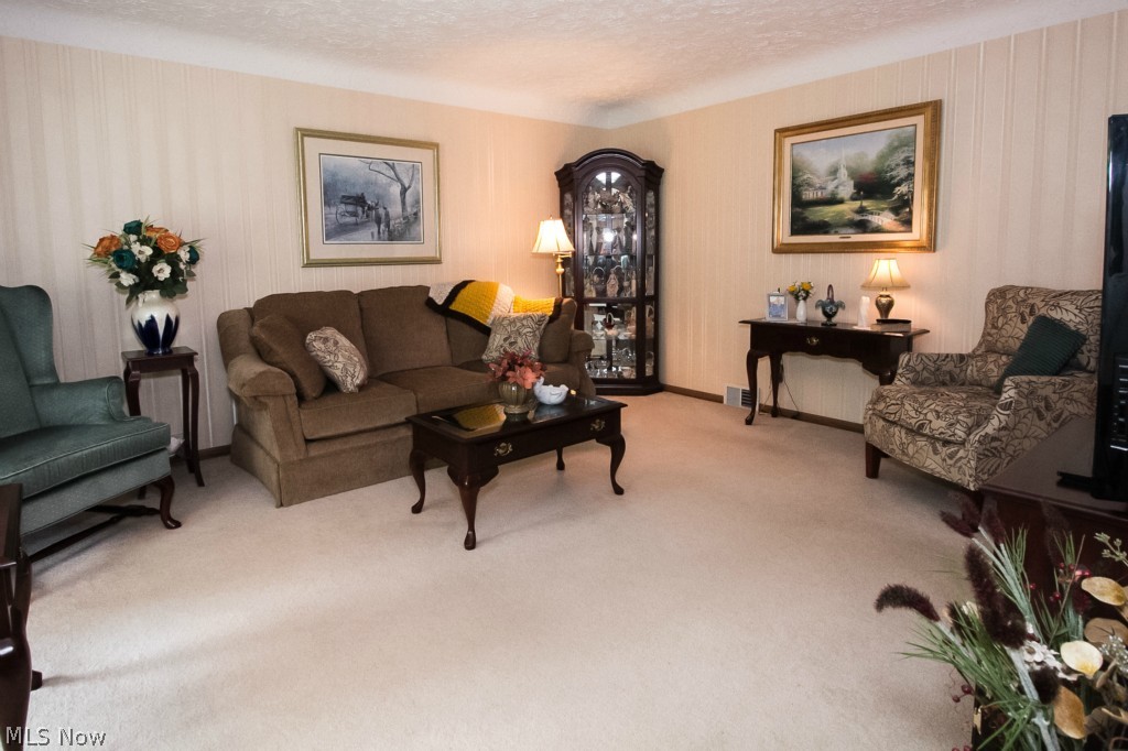 4844 South Sedgewick Road Cleveland, OH 44124 - Photo 5 of 25
