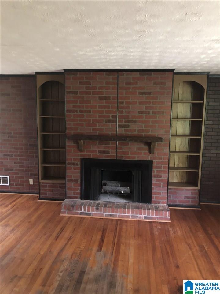 1131 Altamont Road Anniston, AL 36207 - Photo 4 of 32