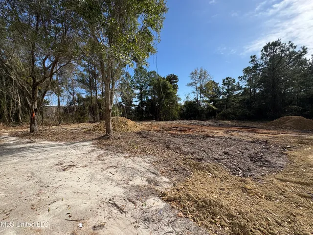 $89,500 | 18-21 Holiday Dr Pass, Pass Christian, MS 39571