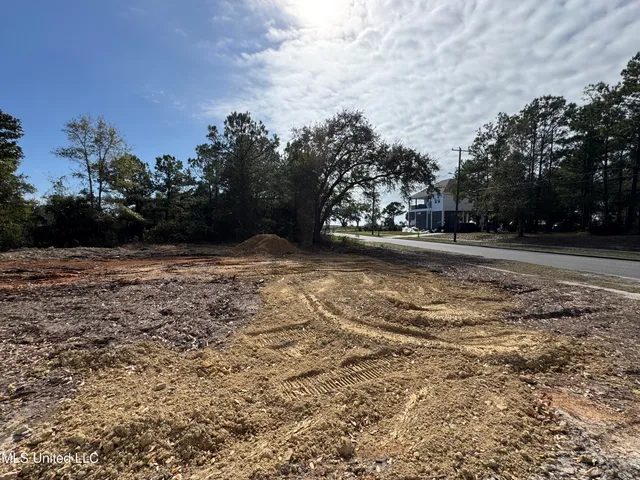 $89,500 | 18-21 Holiday Dr Pass, Pass Christian, MS 39571