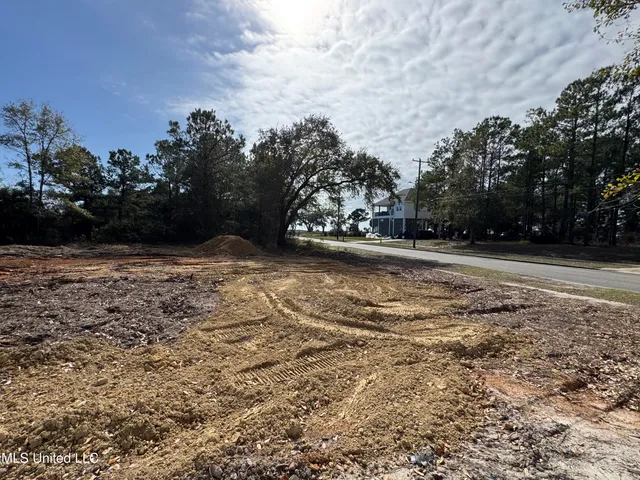 $89,500 | 18-21 Holiday Dr Pass, Pass Christian, MS 39571