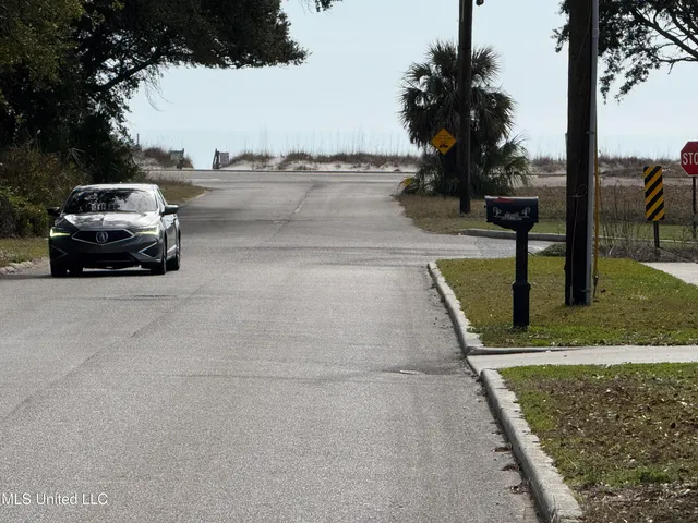 $89,500 | 18-21 Holiday Dr Pass, Pass Christian, MS 39571