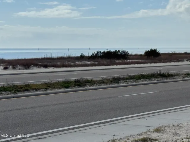 $89,500 | 18-21 Holiday Dr Pass, Pass Christian, MS 39571