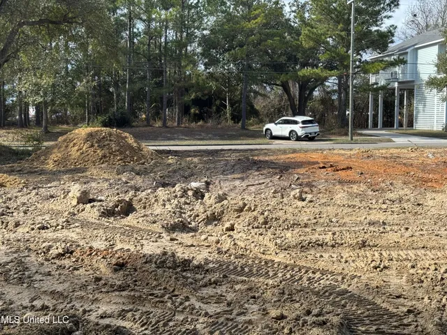 $89,500 | 18-21 Holiday Dr Pass, Pass Christian, MS 39571