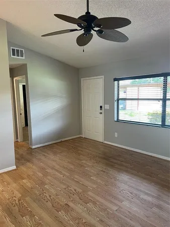 $179,000 | 12449 Orangewood Circle, Unit 17, Tavares, FL 32778