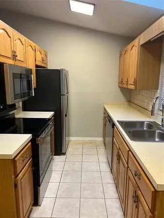 $179,000 | 12449 Orangewood Circle, Unit 17, Tavares, FL 32778