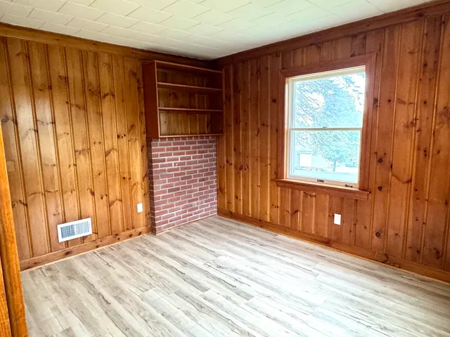 $299,500 | 170 Pelow Hill, Derby, VT 05830