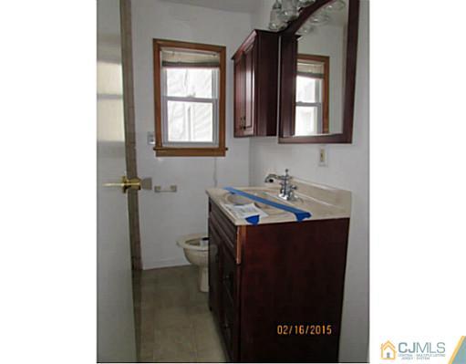 17 Meadow Road East Brunswick, NJ 08816 - Photo 12 of 21 Gallery Image 12