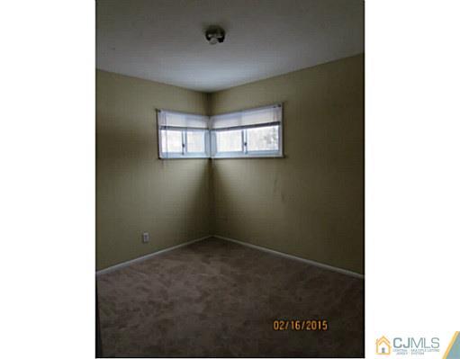 17 Meadow Road East Brunswick, NJ 08816 - Photo 15 of 21 Gallery Image 15