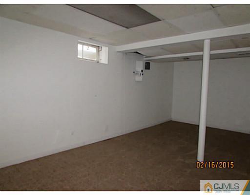 17 Meadow Road East Brunswick, NJ 08816 - Photo 18 of 21 Gallery Image 18