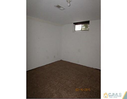 17 Meadow Road East Brunswick, NJ 08816 - Photo 19 of 21 Gallery Image 19